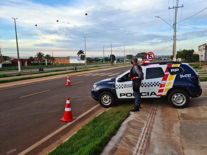 Policiais militares estão presentes em ruas e avenidas fazendo rondas de prevenção e repressão - Fot