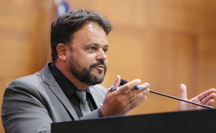 Deputado Claudinei lamenta postura de prefeito de Confresa